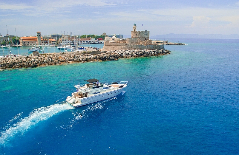 yacht rent rhodes